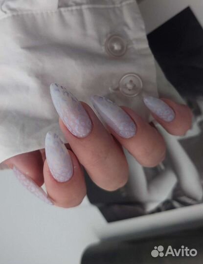 Мастер маникюра и педикюра