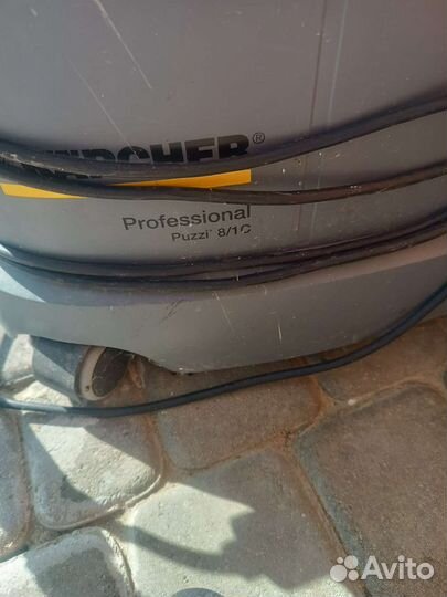 Химчистящий пылесос karcher
