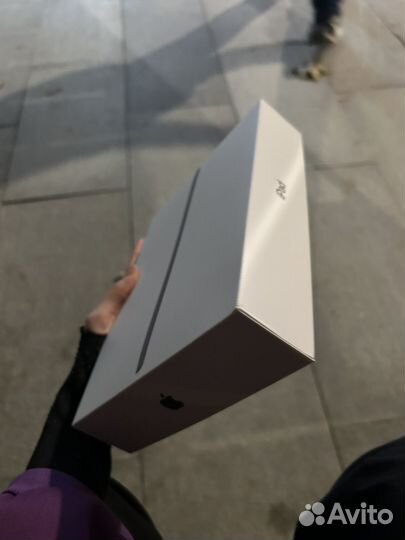 Коробка от iPad 9 поколения