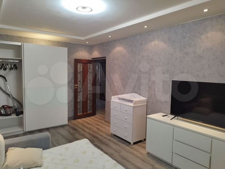 2-к. квартира, 64 м², 9/12 эт.