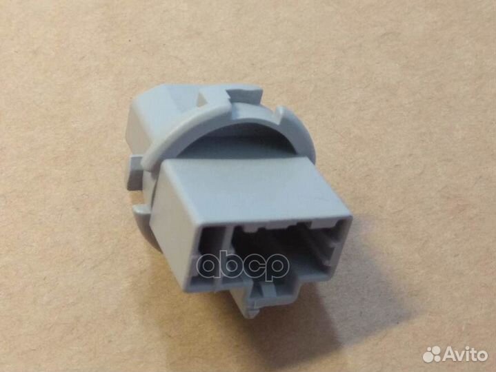 Патрон лампы mazda GF3H-51-3E7 GF3H-51-3E7 mazda