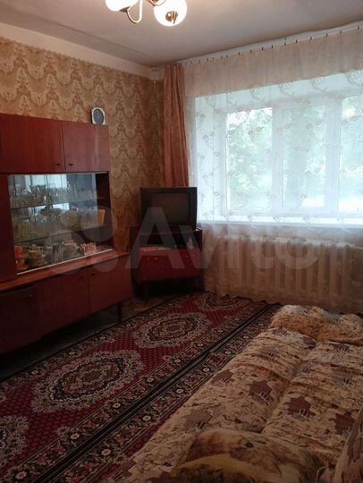 2-к. квартира, 38 м², 1/3 эт.