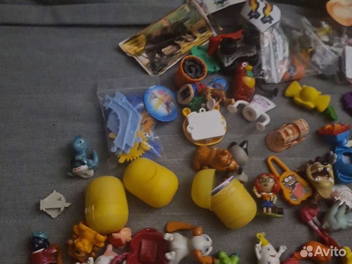 Игрушки из киндеров (лотом)