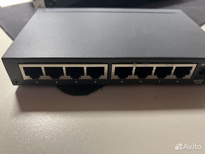 Коммутатор HP 1410-8 Switch