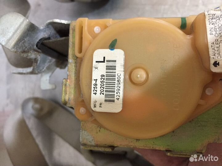 Ремни безопасности chrysler 300C