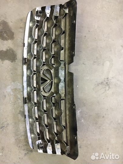 Решетка радиатора infiniti fx35