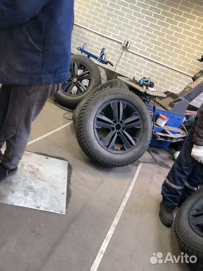 Комплект колес r18 Michelin x-ice north