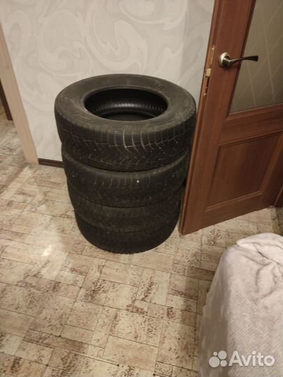 Pirelli Ice Zero FR 215/65 R16 102T