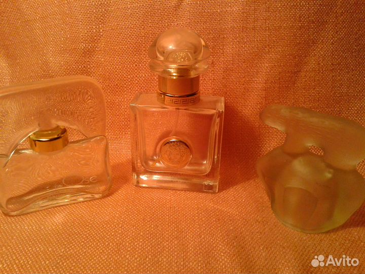 Флаконы разные парфюмерные Винтаж