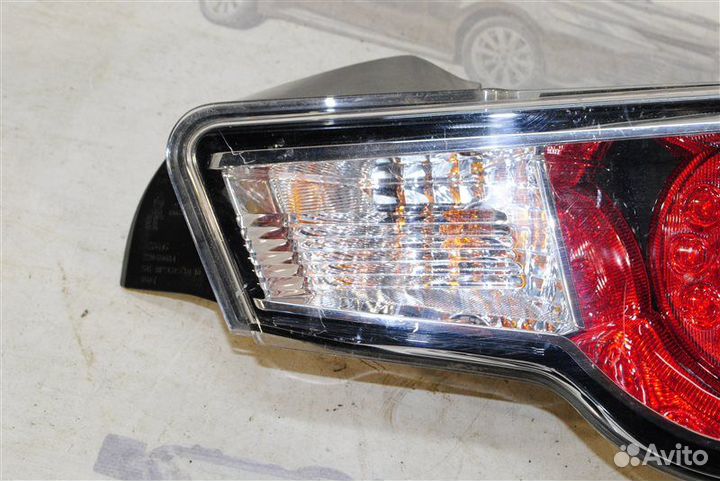 Фонарь задний правый Toyota Gt86