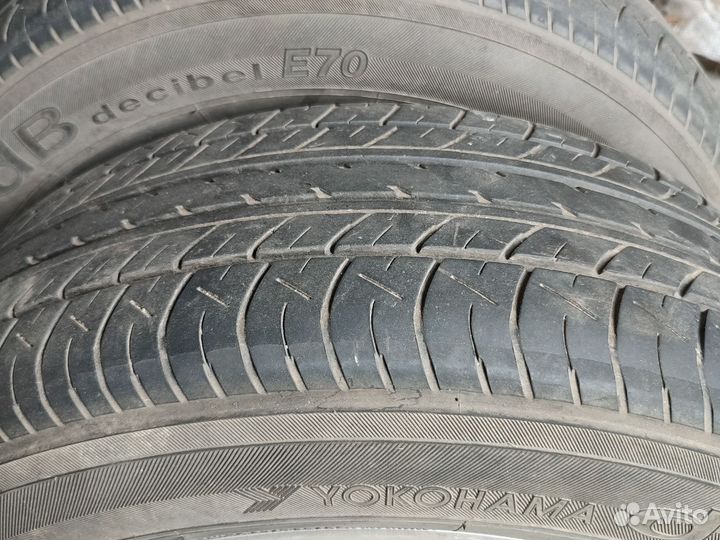 Yokohama dB Decibel E70 215/60 R16