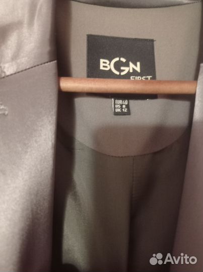 Костюм женский