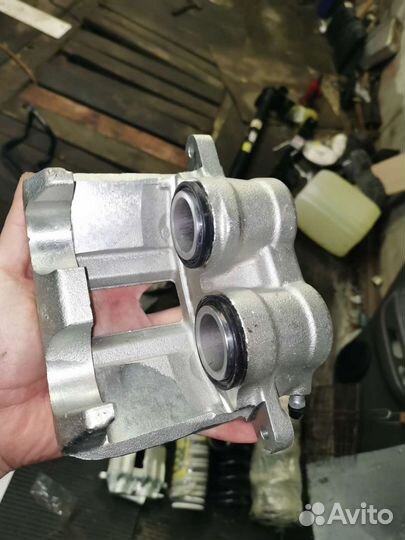 Суппорт тормозной Mercedes sprinter