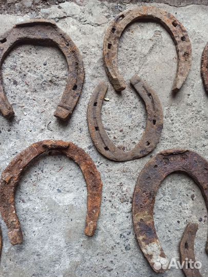 Подковы старинные, 11 штук