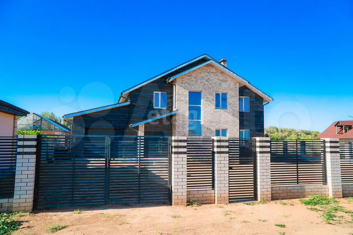 Коттедж 277,3 м² на участке 15 сот.