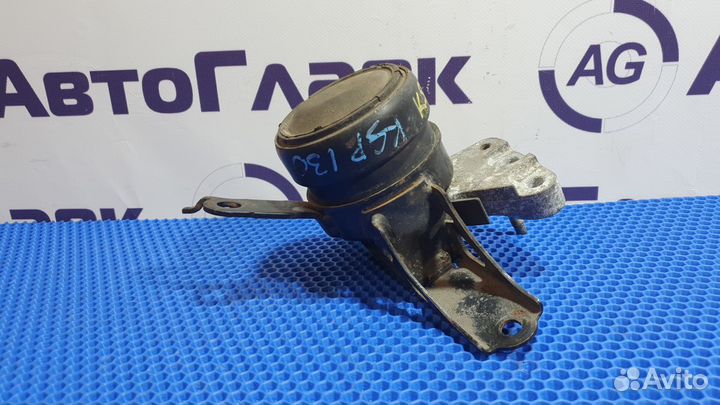 Подушка двигателя Toyota Vitz