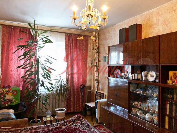 2-к. квартира, 56 м², 1/9 эт.