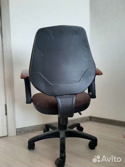 Компьютерное кресло