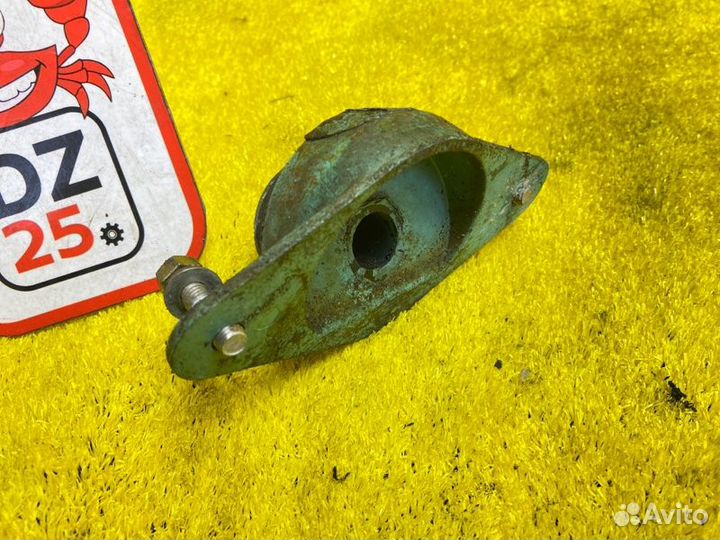 Подушка двигателя задняя правая Kawasaki Jet Ski