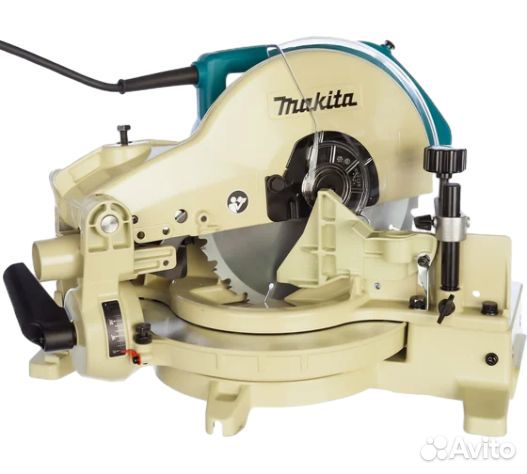 Торцовочная маятниковая пила Makita LS1040N