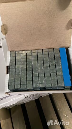 Балансировочные грузики Самоклейка