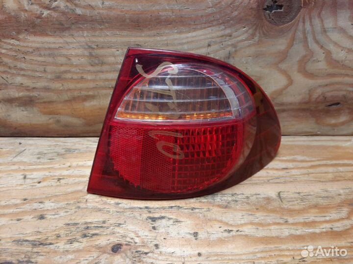 Фонарь прав. зад. toyota caldina