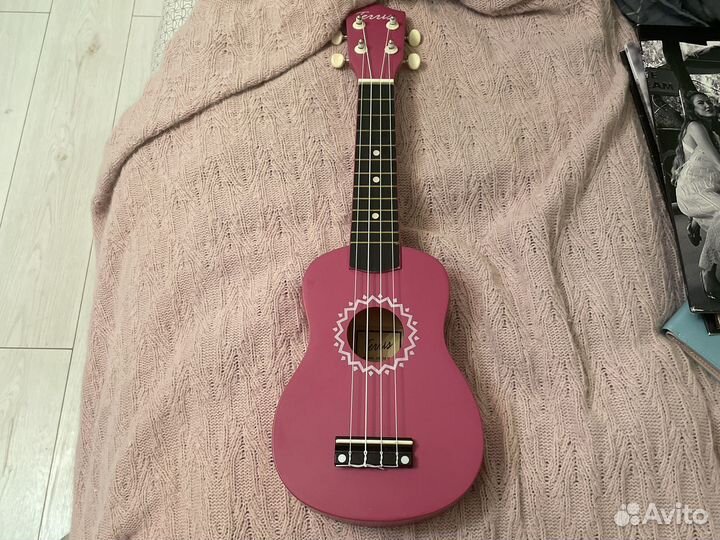 Укулеле terris