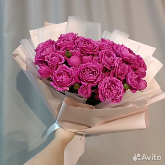 Букет кустовых пионовидных роз Мисти баблс