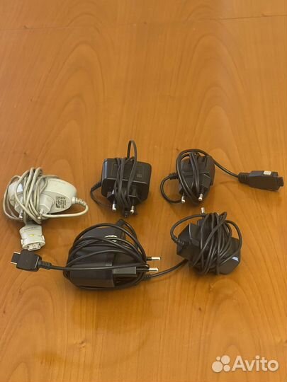 Зарядное устройство