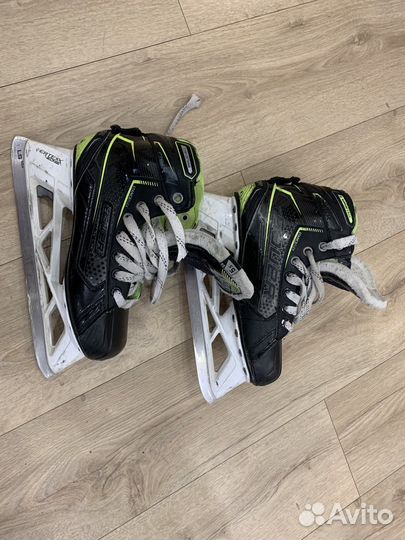 Вратарские коньки bauer 2Е 5.5