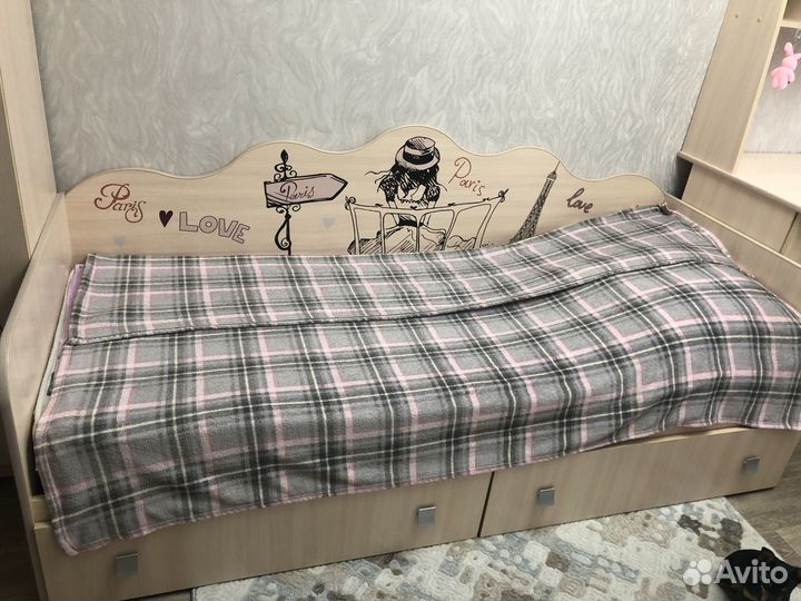 Продам кровать