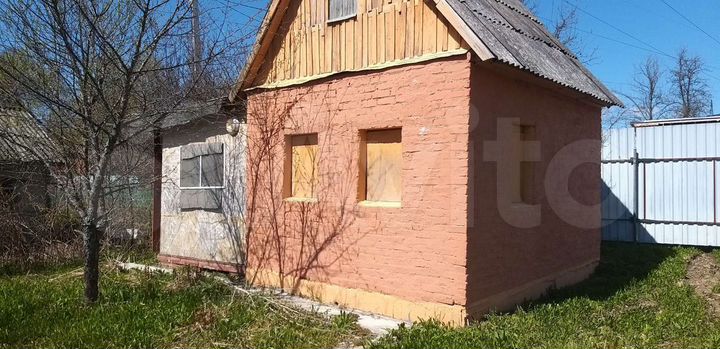 Дача 20 м² на участке 5 сот.