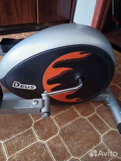 Эллиптический тренажер