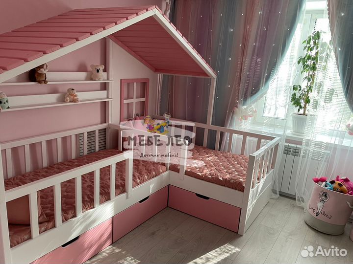 Детская кровать из массива