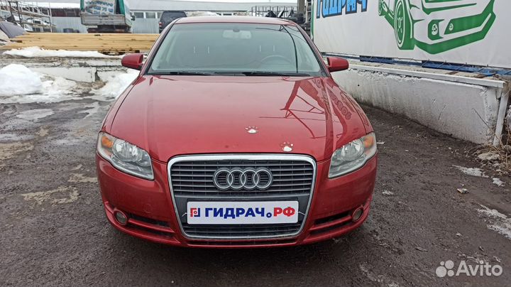 Кронштейн разъёма Audi A4 8D0937545G