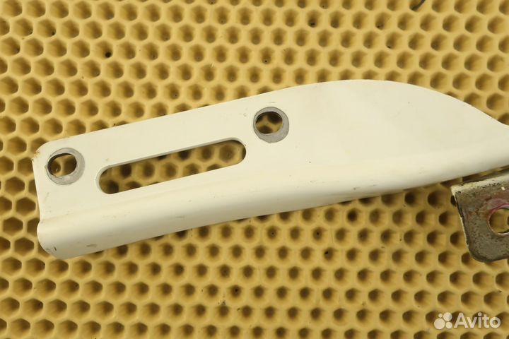 Петля капота правая Daewoo Matiz