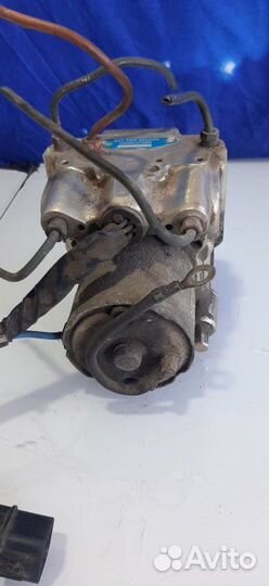 Блок ABS Mitsubishi Pajero 2