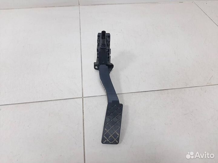 Педаль газа Skoda Kodiaq 2016