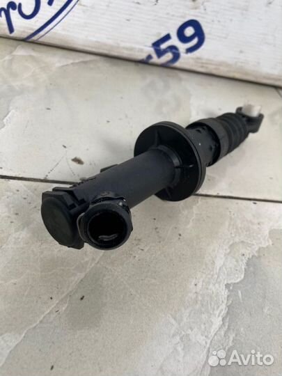 Рабочий цилиндр сцепления Renault Captur J5 1.5