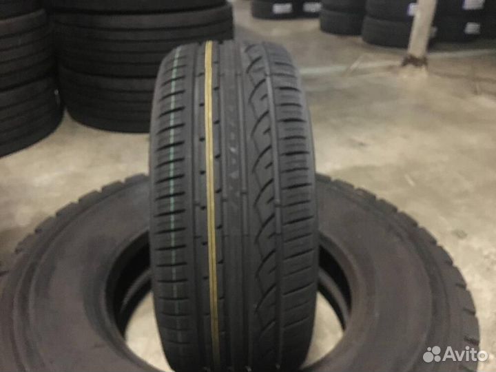 Rydanz Roadster R02 245/45 R18 100W