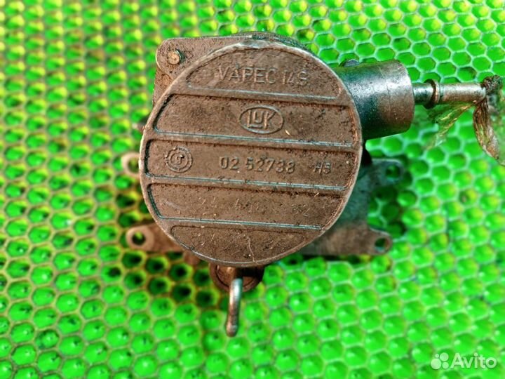 Вакуумный насос Opel Zafira