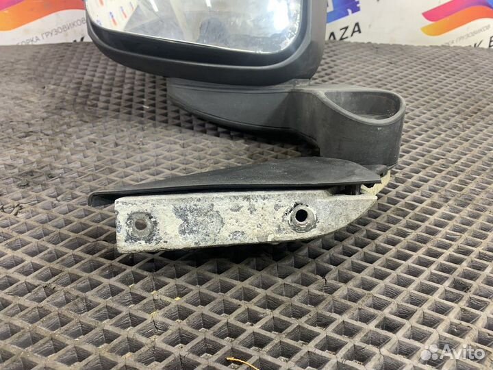 Зеркало заднего вида правое Iveco Stralis