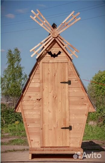 Уличный туалет деревянный TOP224