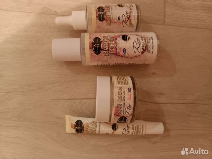 Набор косметики рисовой