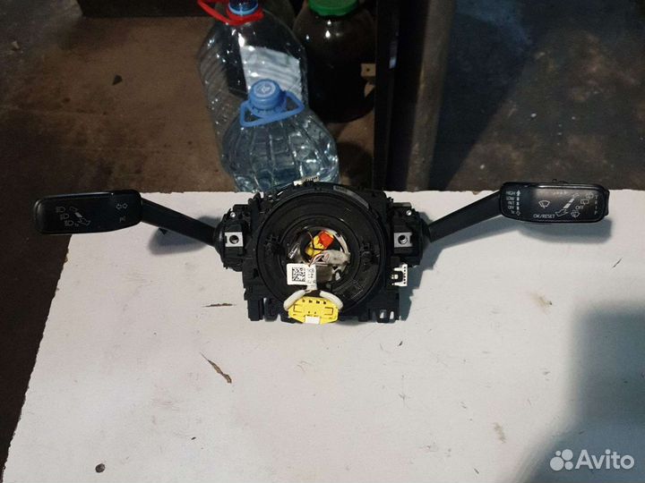 Подрулевой переключатель в сборе шкода октавия А7