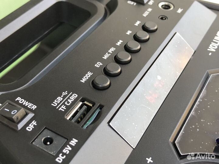 Блютуз колонка большая BBK BTA602 караоке