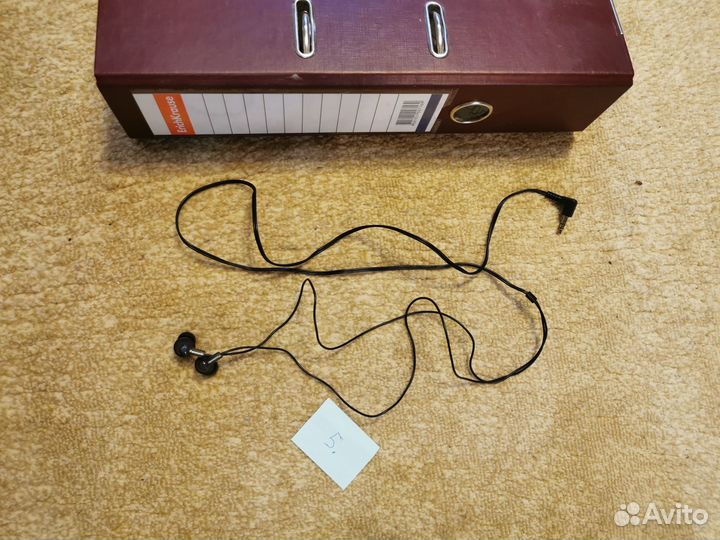 Разные наушники для телефонов