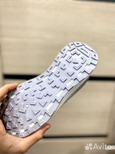 Кроссовки спортивные adidas