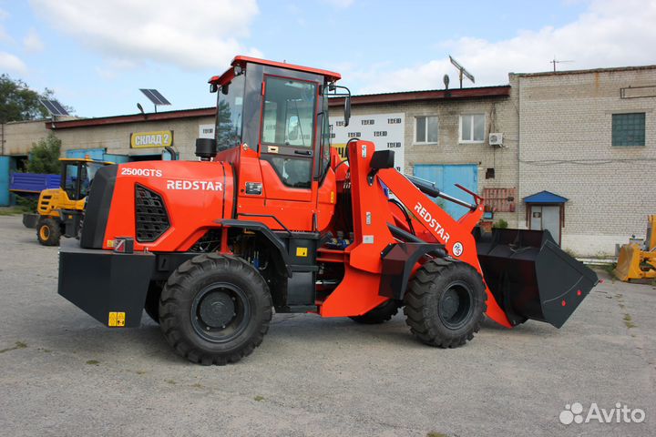 Фронтальный погрузчик Redstar 2400GTS, 2023
