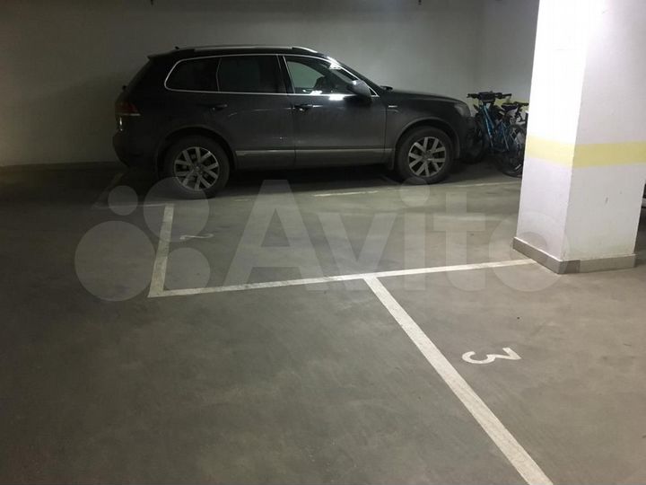 Машиноместо, 14 м²